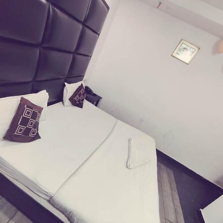 Hotel Saya Deluxe Near New Delhi Railway Station ' ภายนอก รูปภาพ